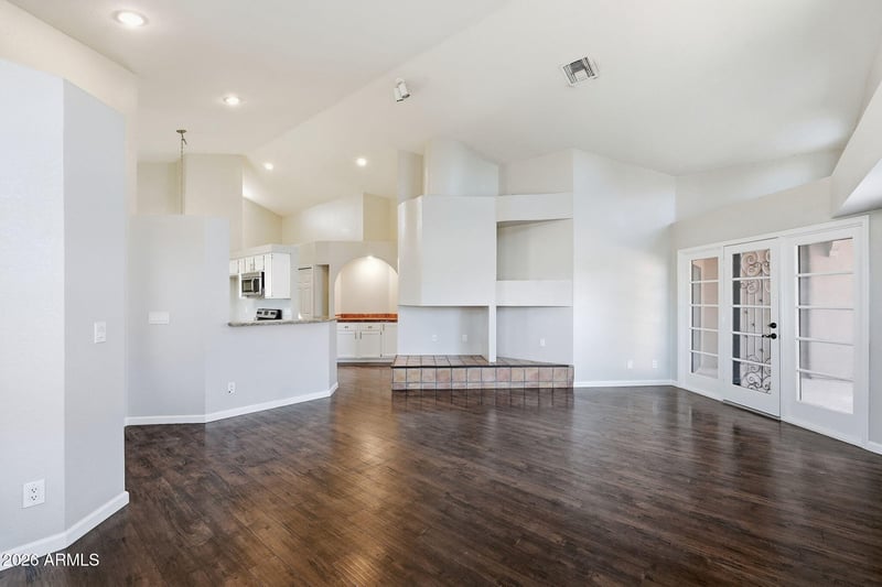 3538 E South Fork Dr, Phoenix, AZ 85044