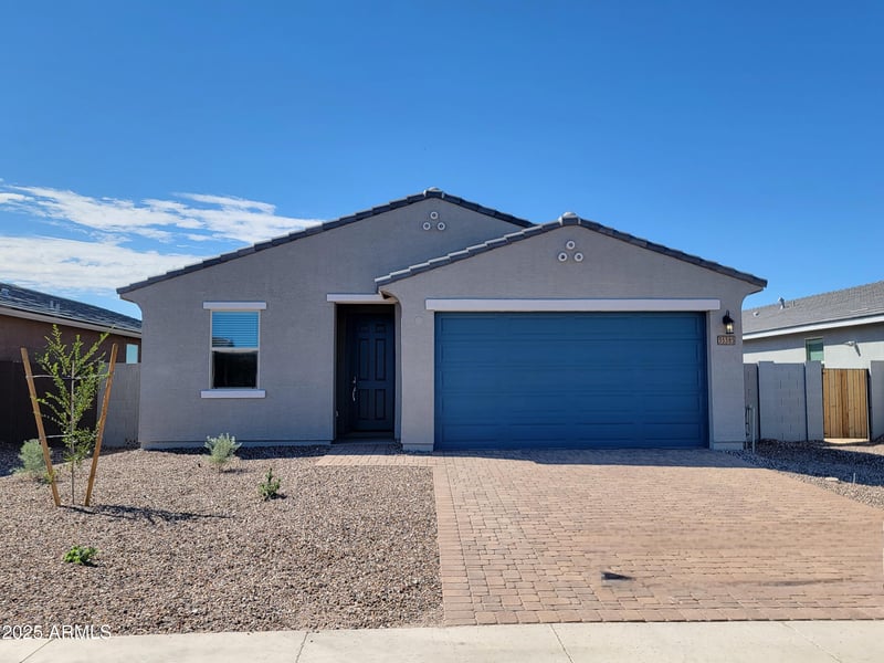 35385 Flora Way, San Tan Valley, AZ 85144