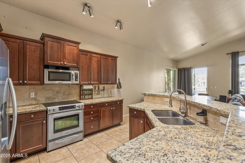 354 Bay Shore Blvd, Gilbert, AZ 85233