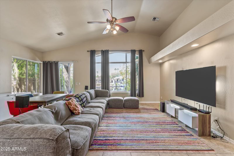 354 Bay Shore Blvd, Gilbert, AZ 85233