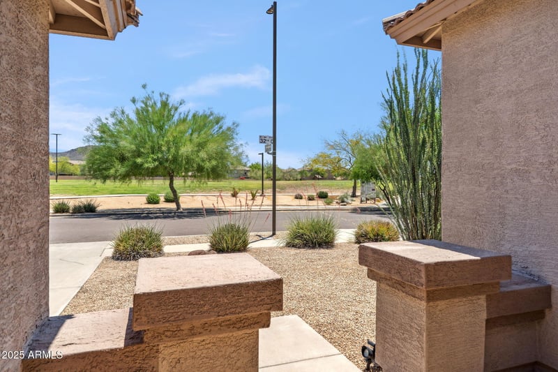 35402 32nd Dr, Phoenix, AZ 85086