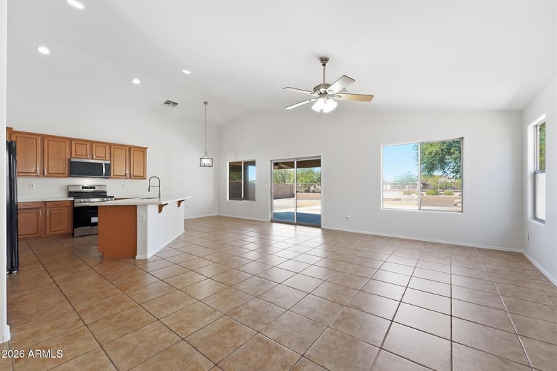 35408 N Belgian Blue Ct, San Tan Valley, AZ 85143