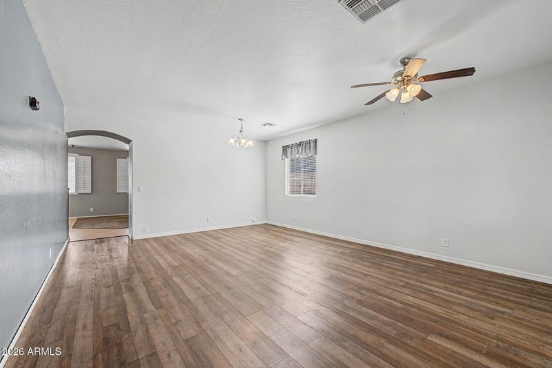 3541 Longhorn St, San Tan Valley, AZ 85140