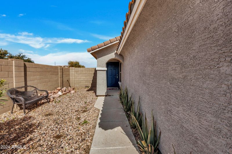 3542 E Del Rio Dr, San Tan Valley, AZ 85140