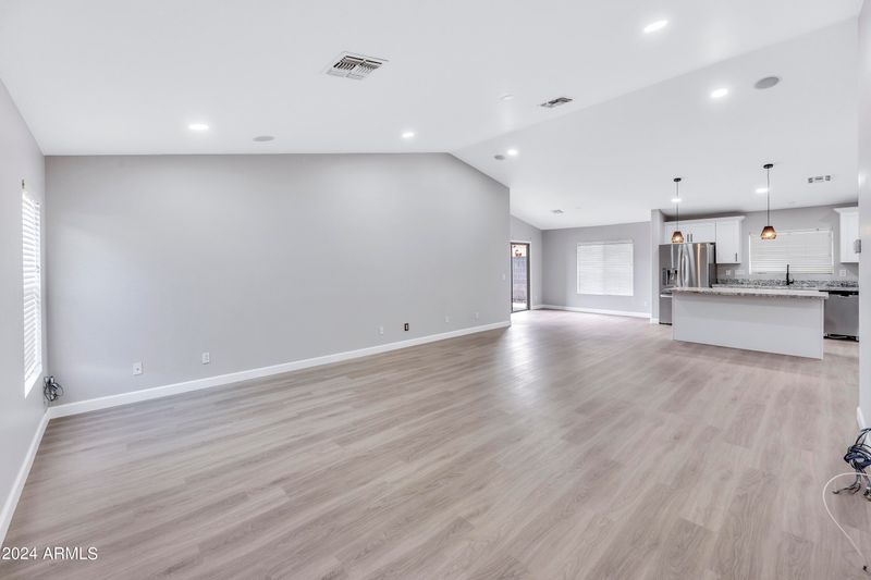3542 E Del Rio Dr, San Tan Valley, AZ 85140