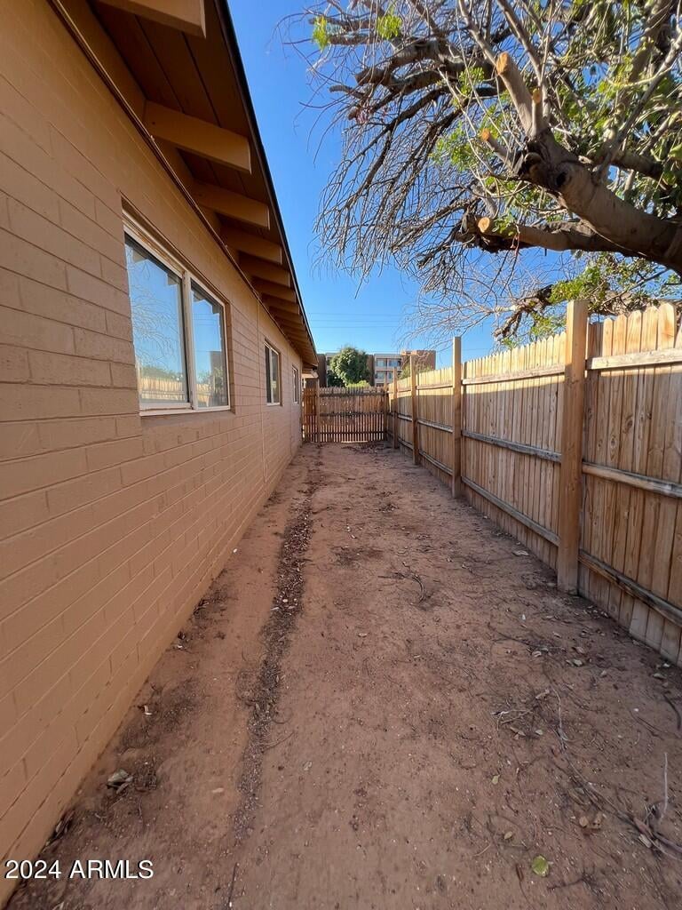 3542 Earll Dr, Phoenix, AZ 85018