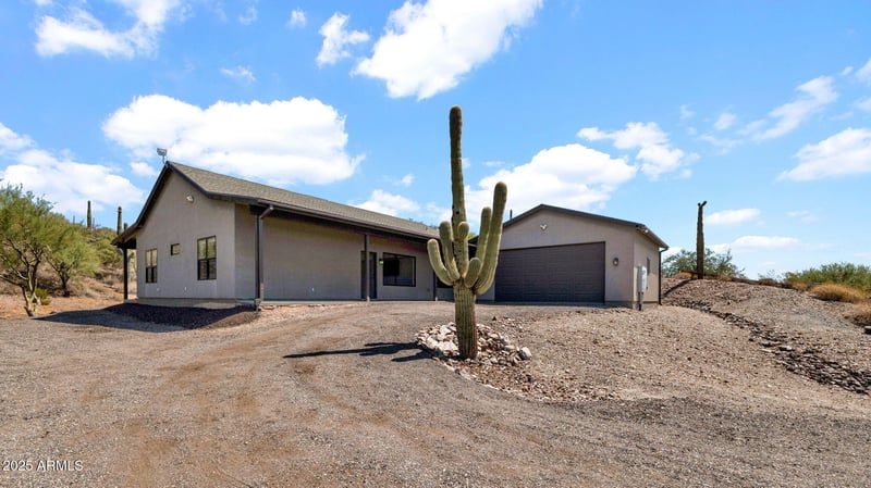 3542 New River Rd, New River, AZ 85087