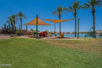 3543 Amberwood Dr, Phoenix, AZ 85048
