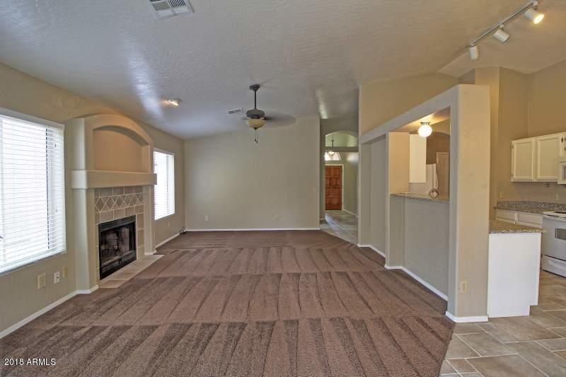 3543 E Long Lake Rd, Phoenix, AZ 85048
