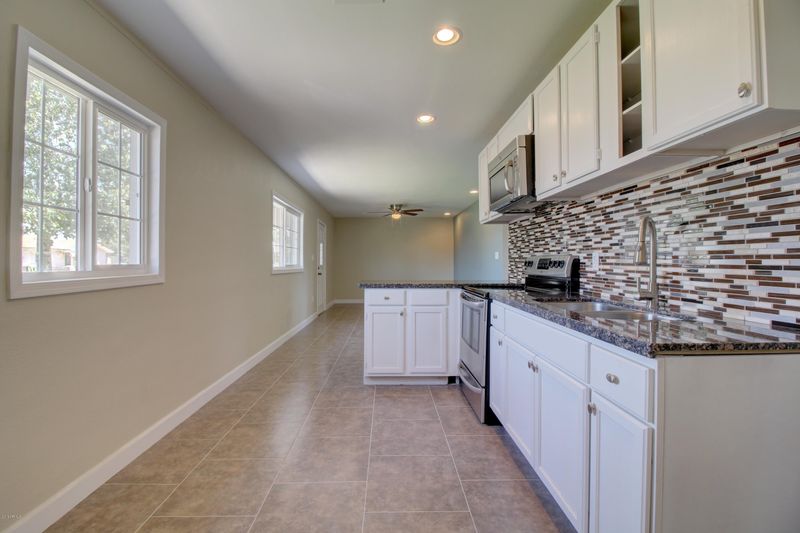 3543 W Cypress St, Phoenix, AZ 85009