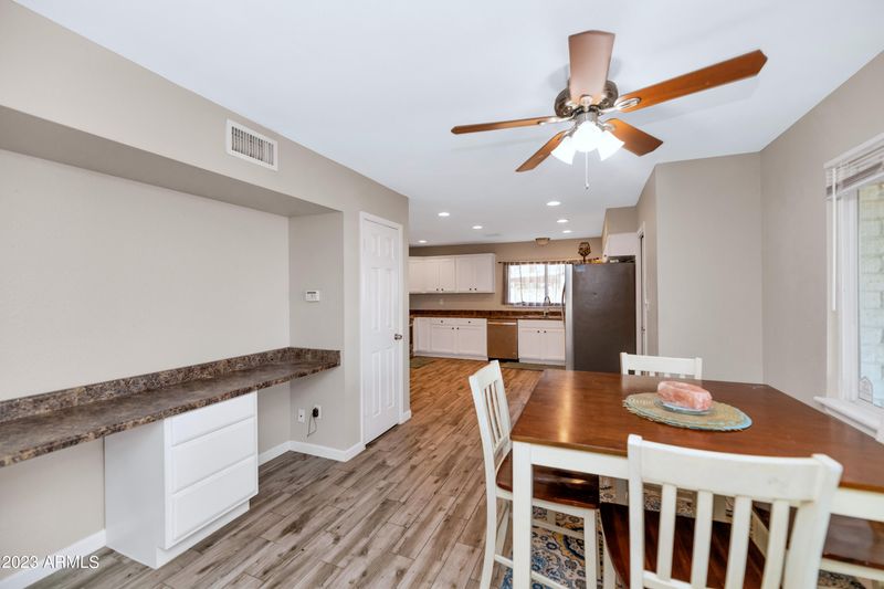 3543 W Mercer Ln, Phoenix, AZ 85029