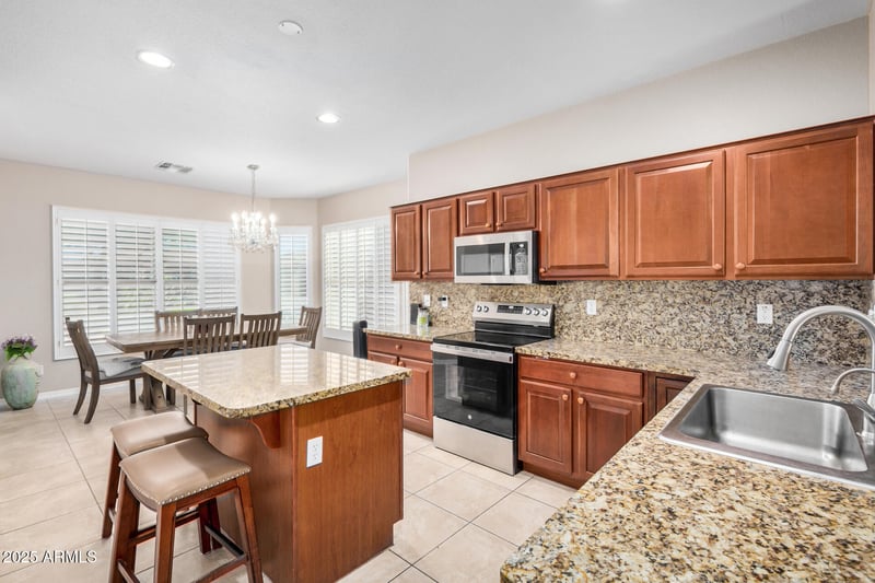3544 County Down Dr, Chandler, AZ 85249