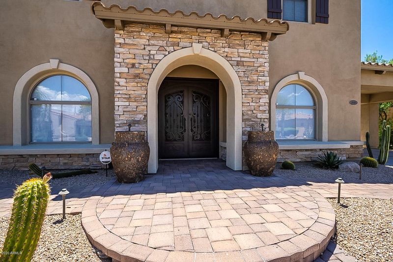 3545 E Expedition Way, Phoenix, AZ 85050