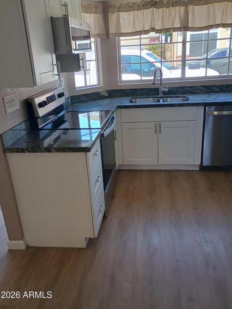 3545 Montreal Pl, Phoenix, AZ 85032
