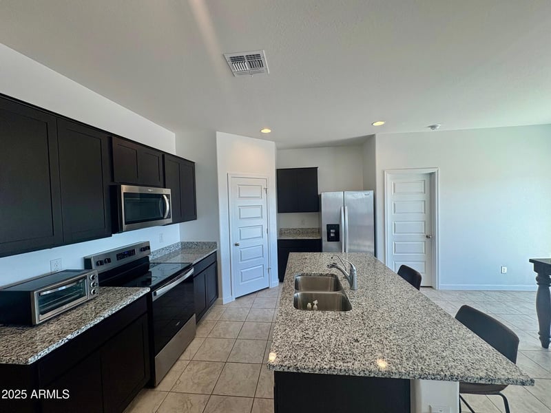 35455 Blandford Ln, San Tan Valley, AZ 85140