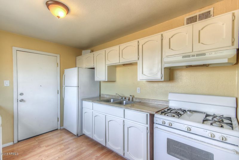 3546 W Hadley St, Phoenix, AZ 85009