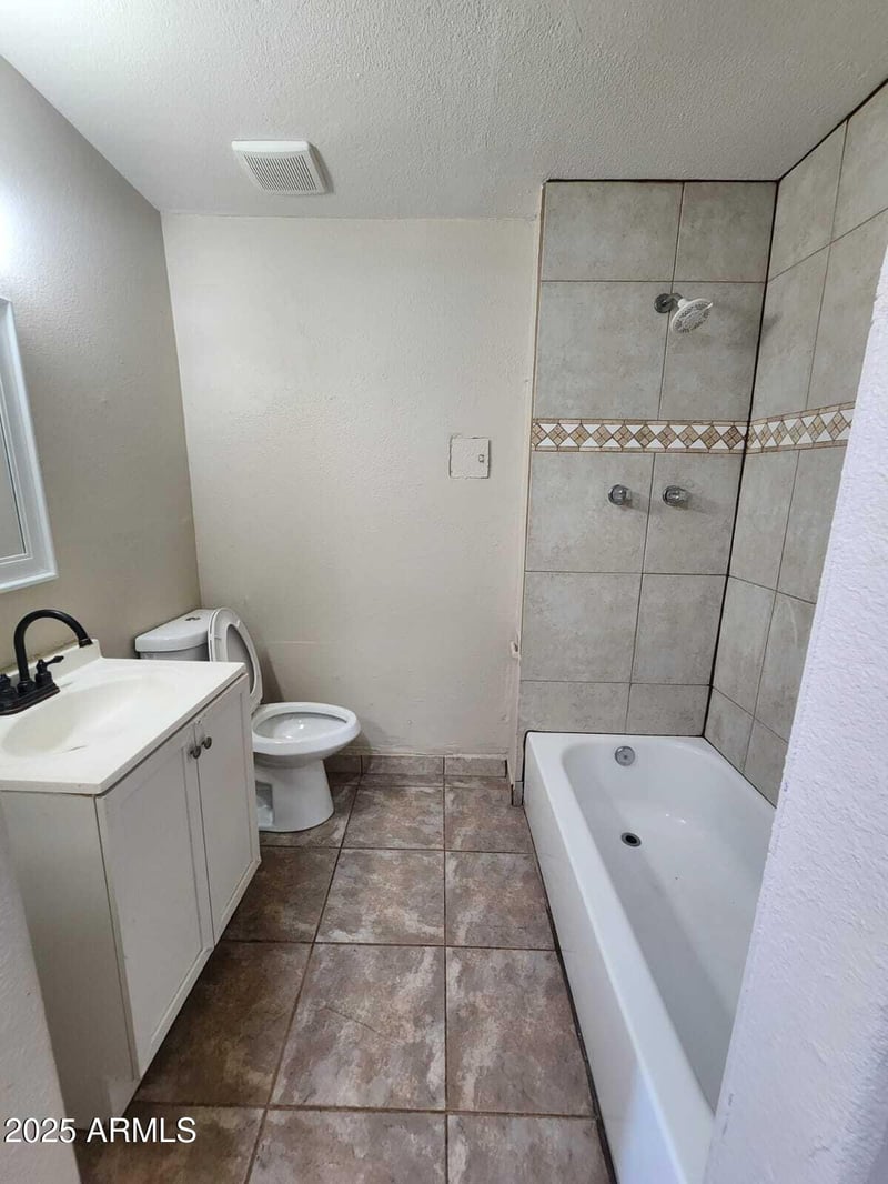 3546 W Roosevelt St, Phoenix, AZ 85009