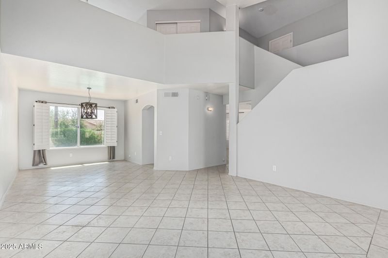3547 E Windmere Dr, Phoenix, AZ 85048