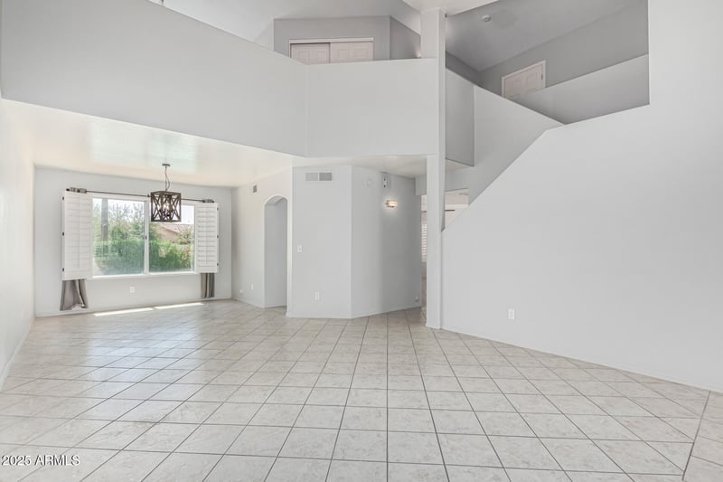 3547 Windmere Dr, Phoenix, AZ 85048