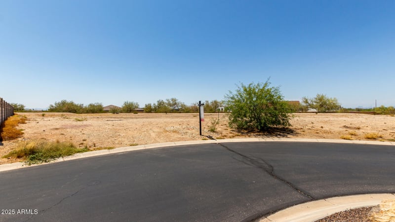 35470 Grapefruit Dr #32, San Tan Valley, AZ 85144