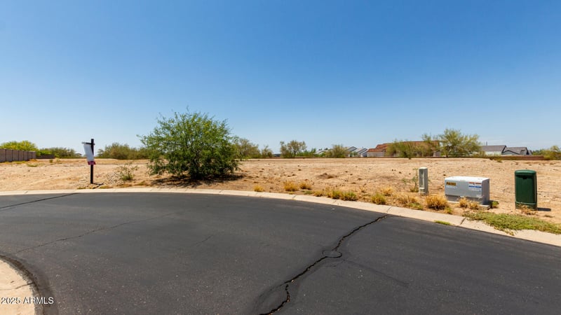 35470 Grapefruit Dr #32, San Tan Valley, AZ 85144