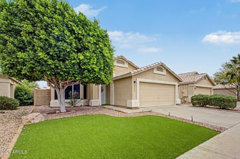 3548 Tina Ln, Glendale, AZ 85310