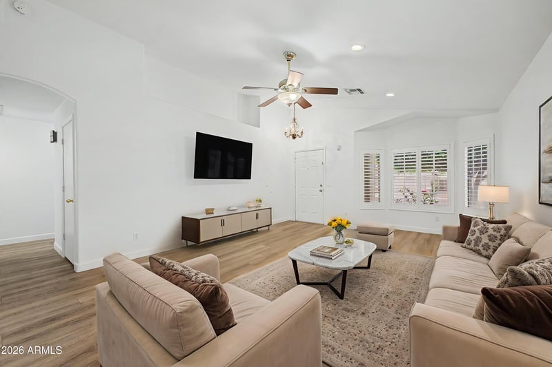 3548 Tina Ln, Glendale, AZ 85310