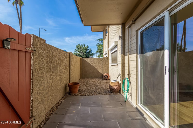 355 E Thomas Rd #B102, Phoenix, AZ 85012