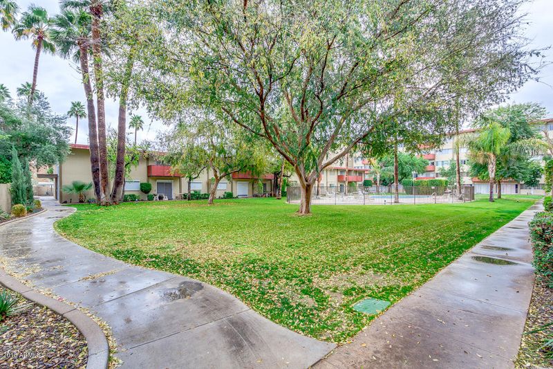 355 E Thomas Rd #B203, Phoenix, AZ 85012