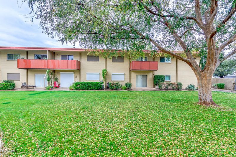 355 E Thomas Rd #B203, Phoenix, AZ 85012