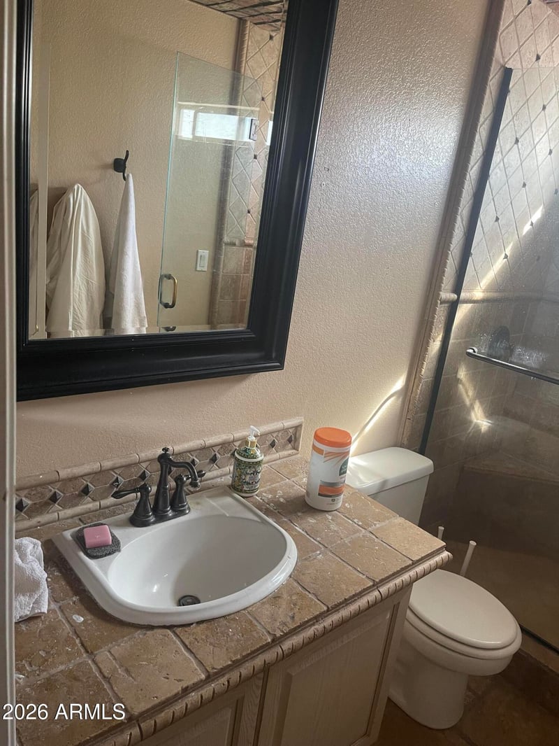 3550 Mariposa Grande Ln, Glendale, AZ 85310