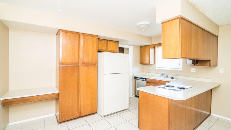 3550 W Mission Ln, Phoenix, AZ 85051