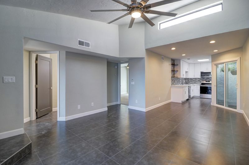 3551 N 12th St #103, Phoenix, AZ 85014