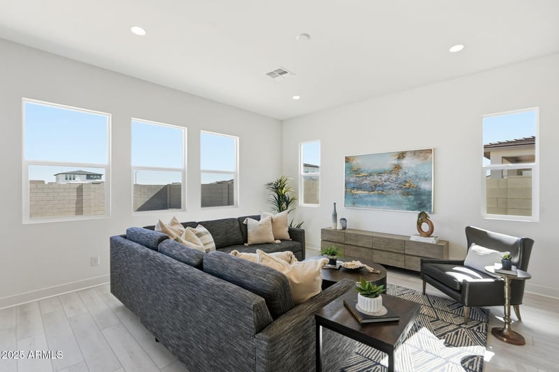 35513 Tin Ct, San Tan Valley, AZ 85144