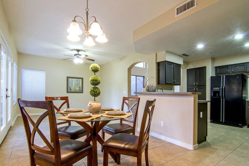 3552 W Chama Dr, Glendale, AZ 85310