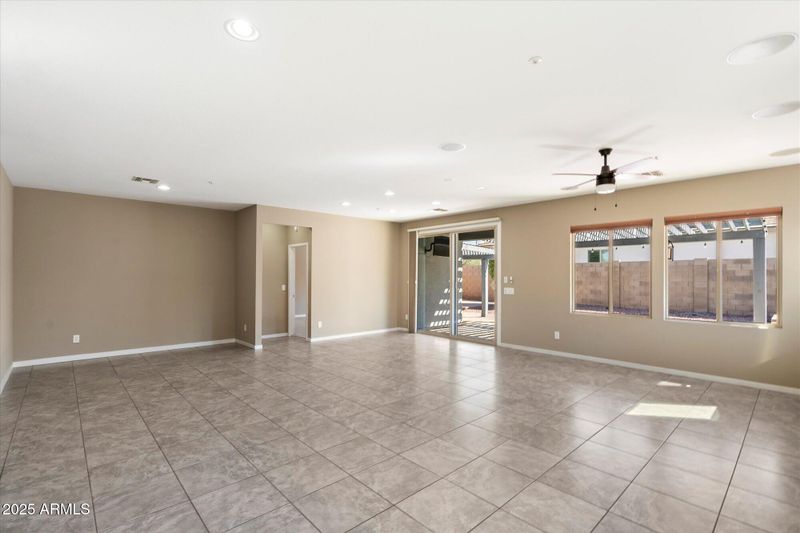 3553 E Ravenswood Dr, Gilbert, AZ 85298