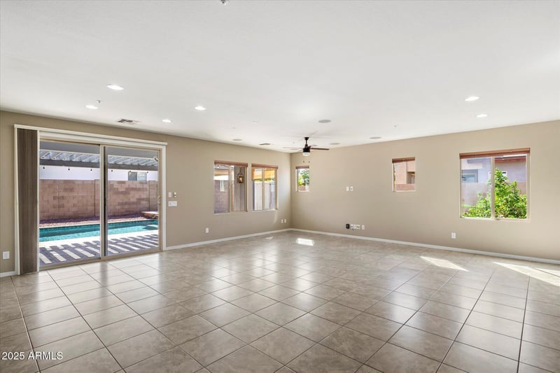 3553 Ravenswood Dr, Gilbert, AZ 85298