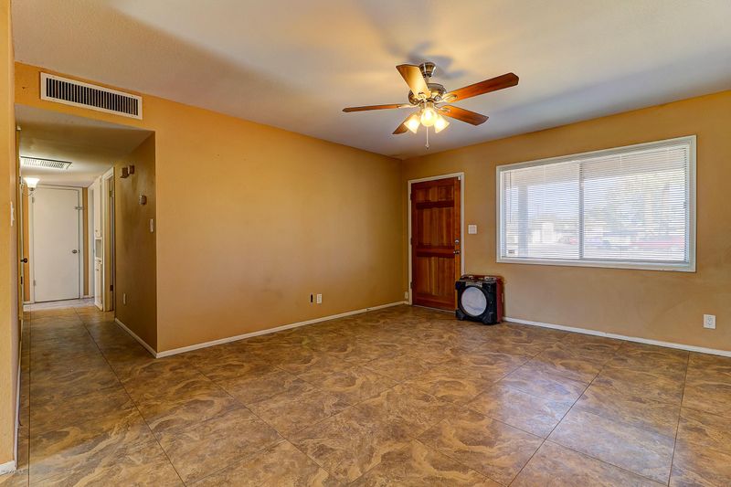 3553 W Lawrence Ln, Phoenix, AZ 85051
