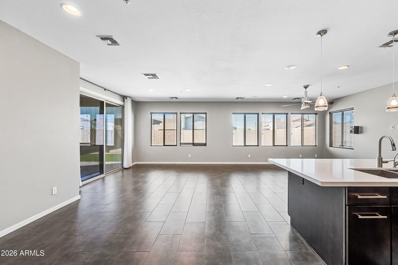 3554 Ravenswood Dr, Gilbert, AZ 85298