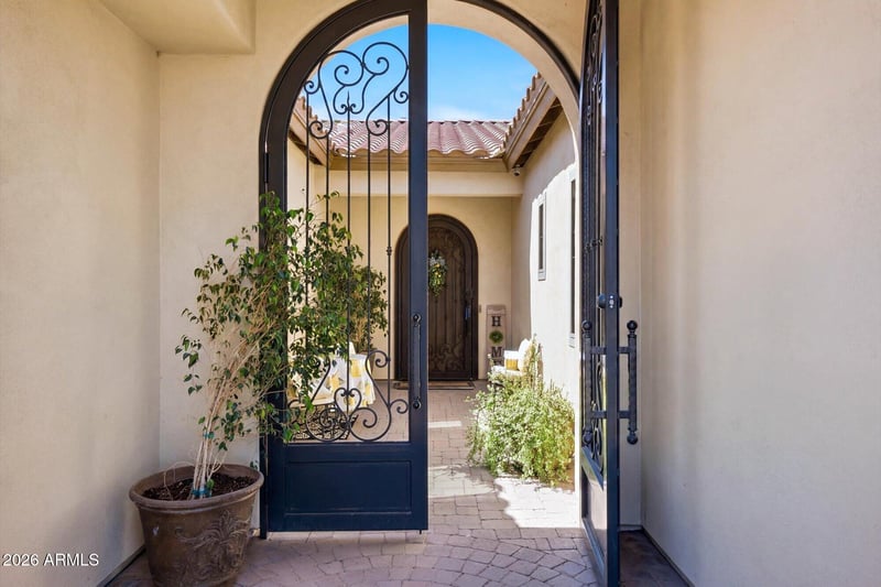 3555 E Glacier Pl, Chandler, AZ 85249