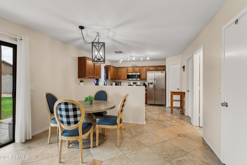 3556 Del Rio Dr, San Tan Valley, AZ 85140