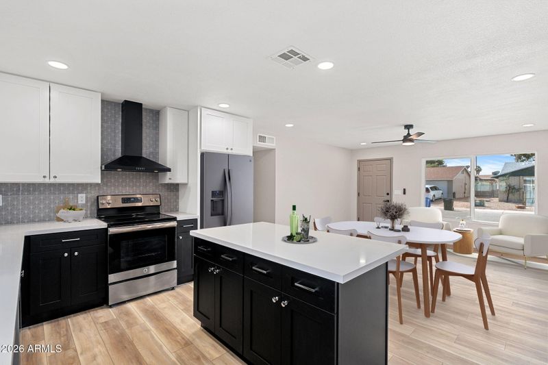 3556 E Helena Dr, Phoenix, AZ 85032