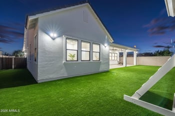 35562 Gemstone Way, San Tan Valley, AZ 85144