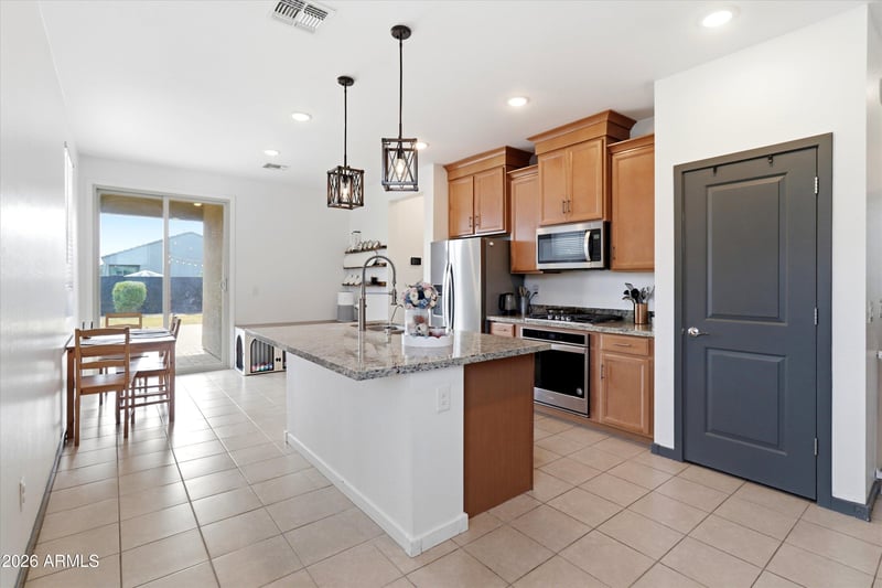 3559 E Archer Dr, San Tan Valley, AZ 85140