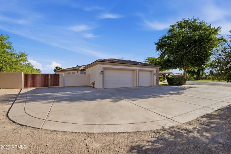 3559 E Pearl Cir, Mesa, AZ 85213
