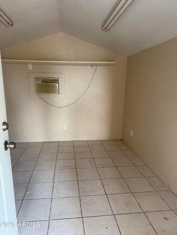 356 Peretz Cir, Morristown, AZ 85342