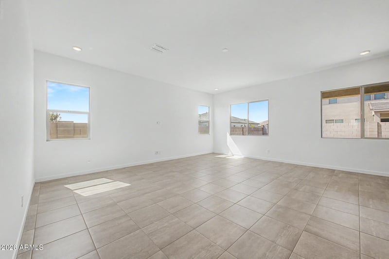 356 Floyd Dr, San Tan Valley, AZ 85140