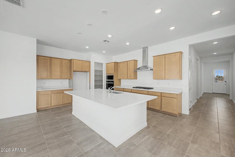 356 Floyd Dr, San Tan Valley, AZ 85140