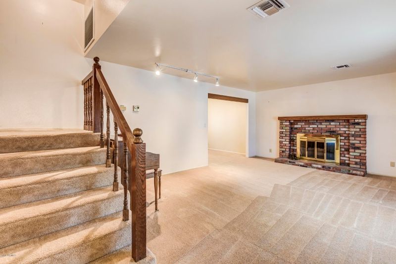 3562 W Pershing Ave, Phoenix, AZ 85029