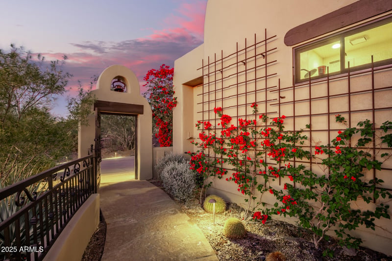 35621 N Mamie Maude Dr, Carefree, AZ 85377